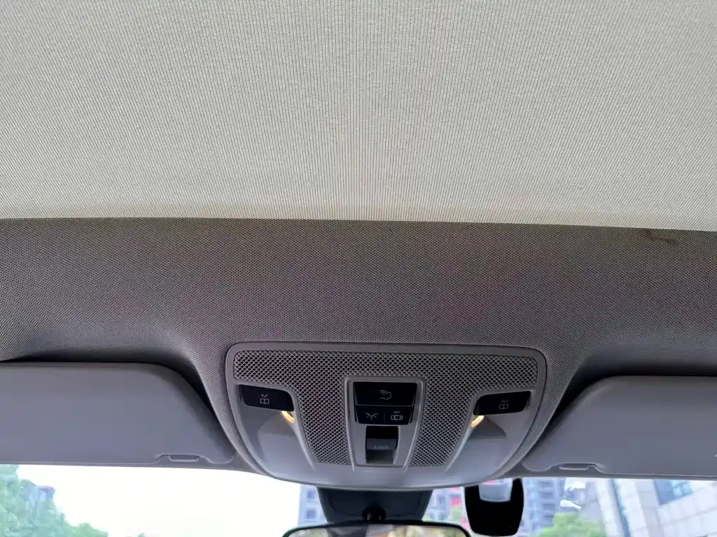 MERCEDES BENZ GLA 2015