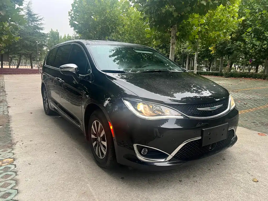 CHRYSLER BIG 捷龙PHEV IMPO 2025