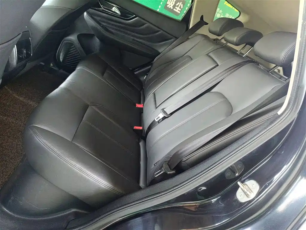 DONGFENG AEOLUS AX7 2016