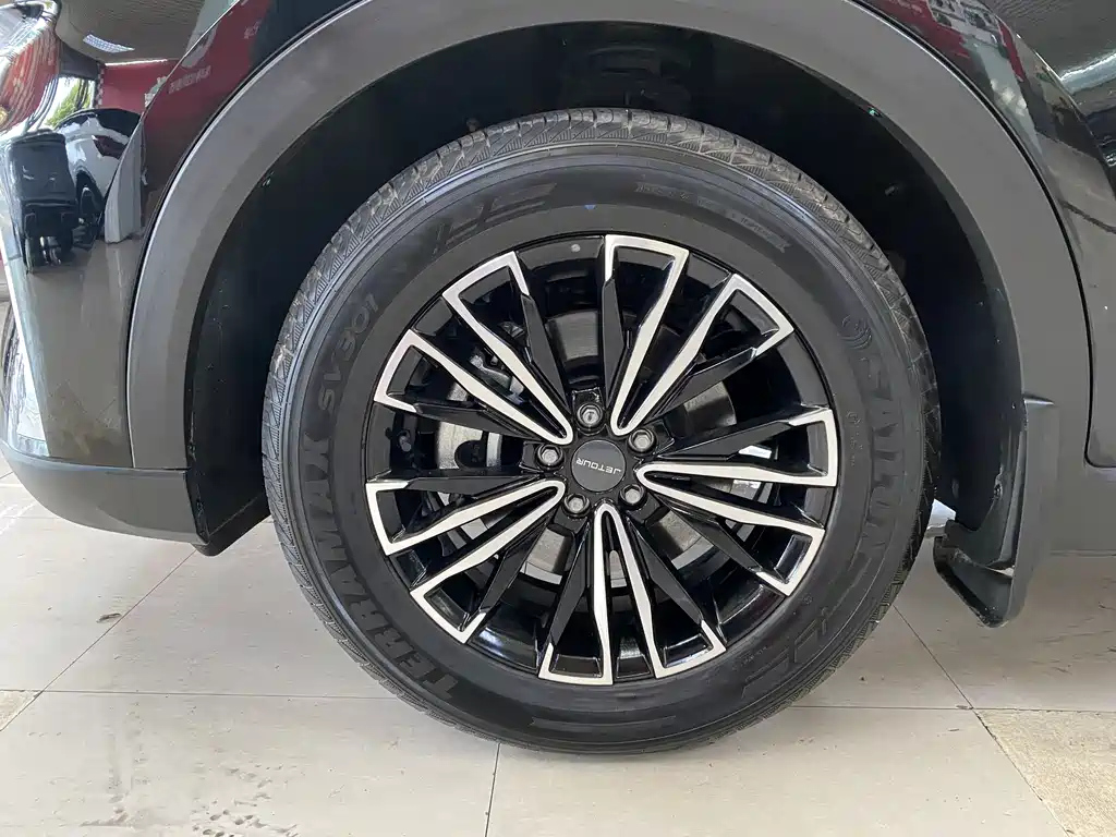 JETOUR X70 PLUS 2024