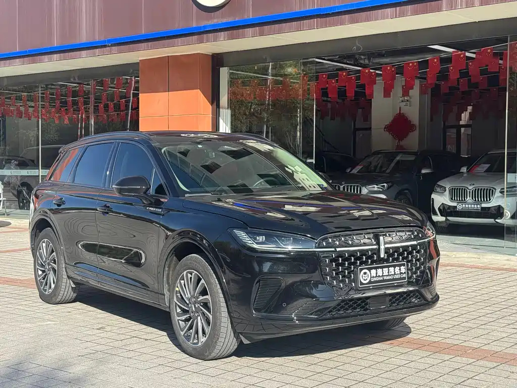 LINCOLN ADVENTURER 2024