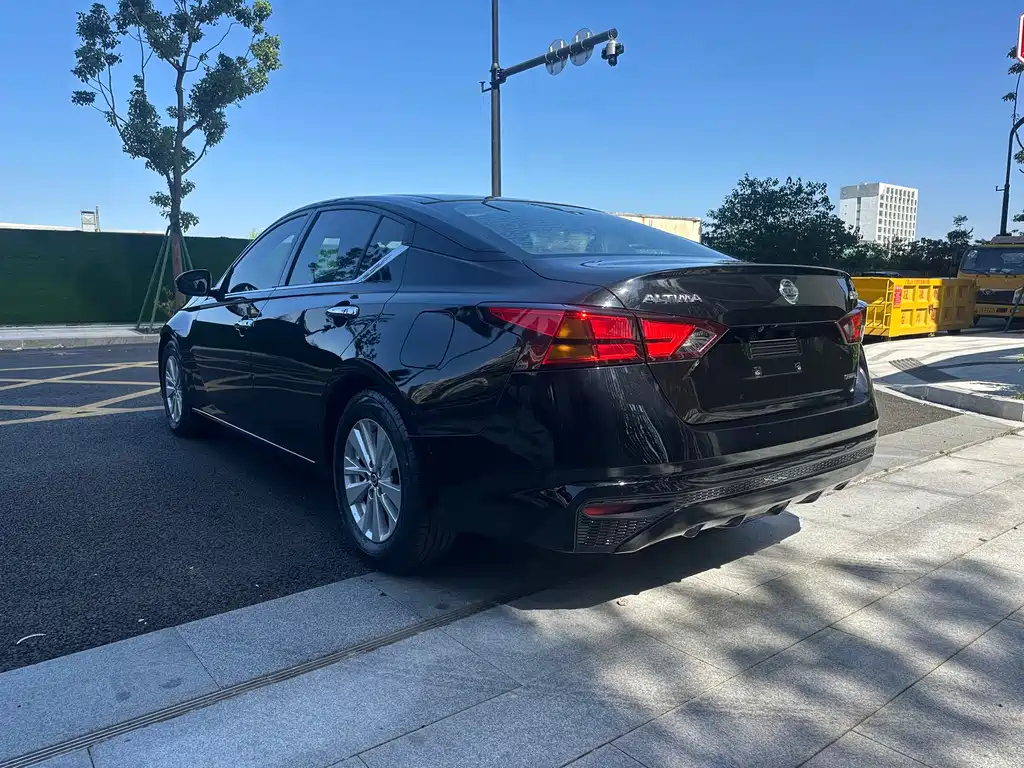 NISSAN TEANA 2019