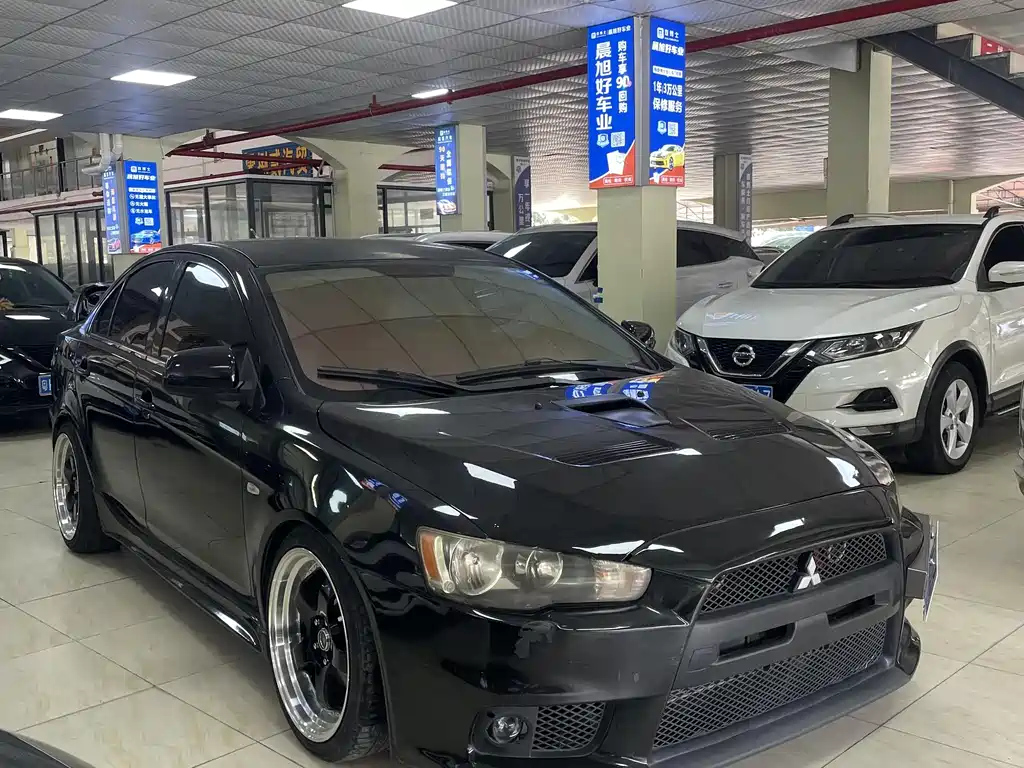 MITSUBISHI LANCER EX 2010