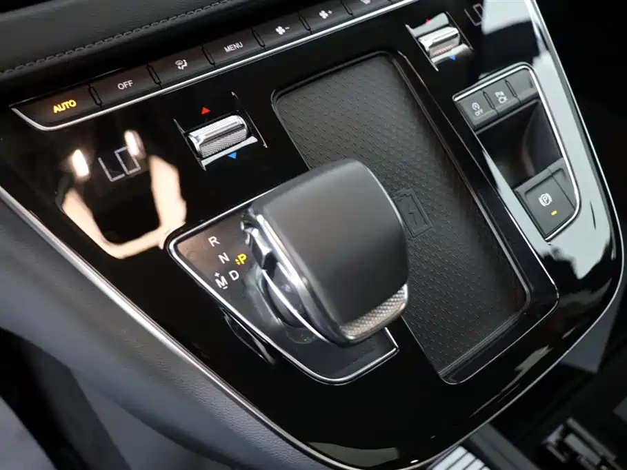 HONGQI HQ9 2023