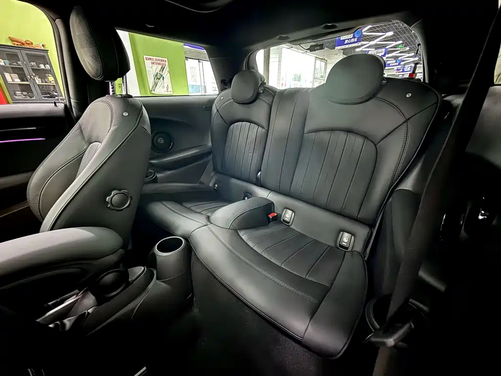 MINI JCW 2023