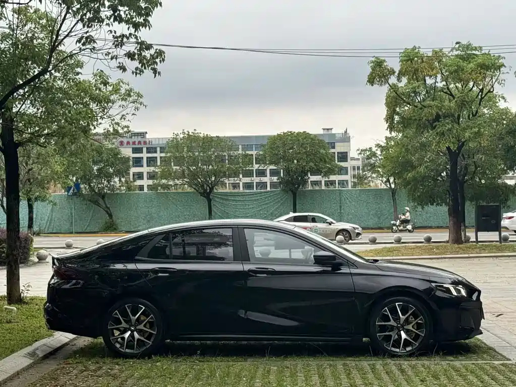 TRUMPCHI EMPOW 2021