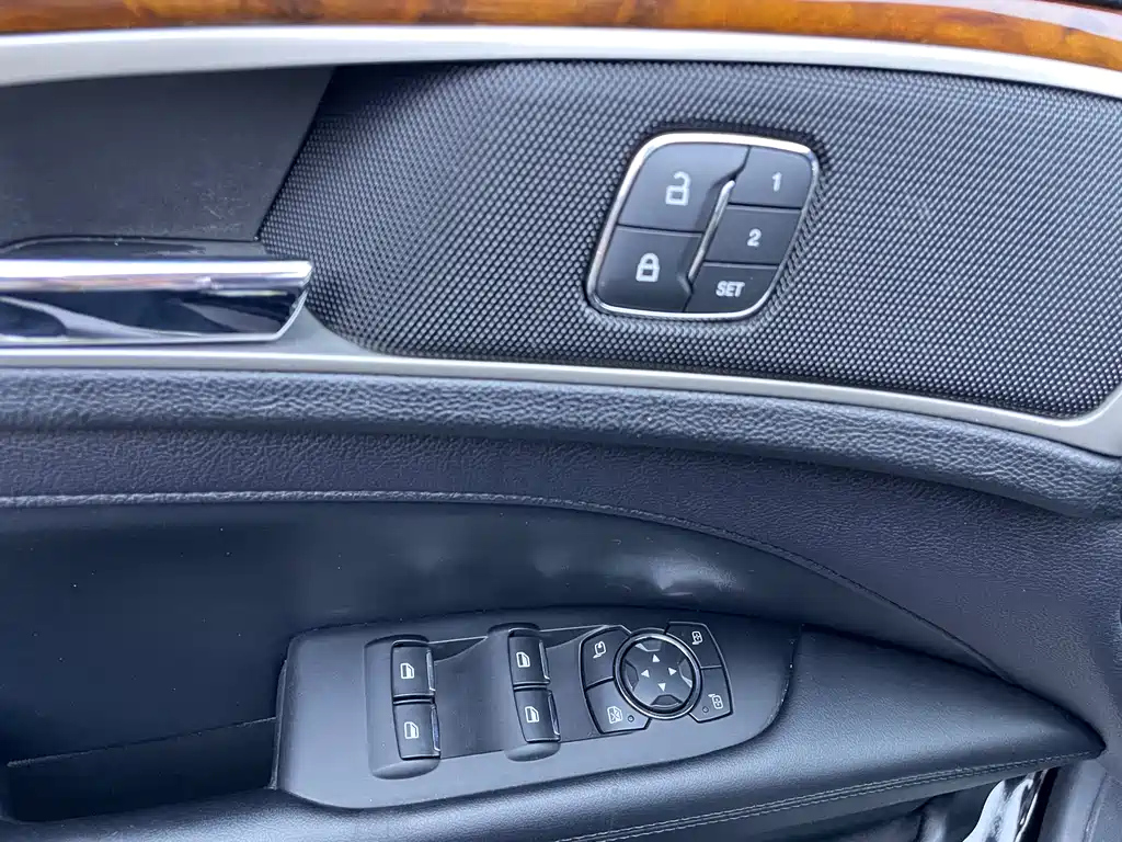 LINCOLN MKZ 2021