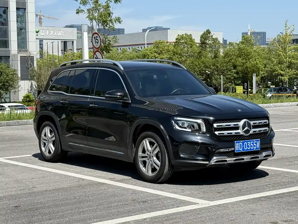 MERCEDES BENZ GLB 2021