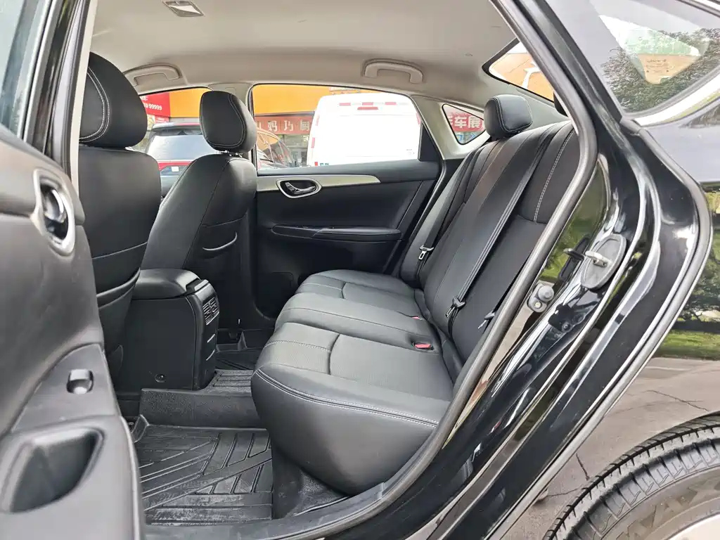 NISSAN SYLPHY 2024