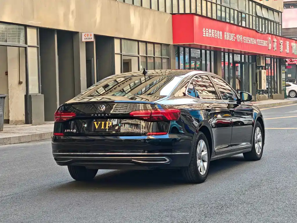 VOLKSWAGEN PASSAT 2021
