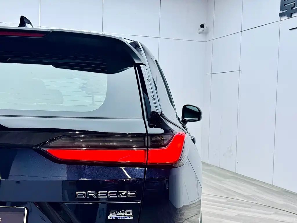 HONDA BREEZE 2023