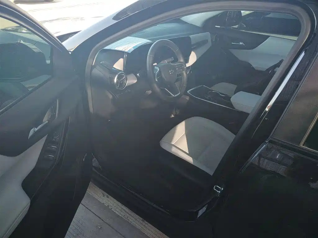 CHEVROLET EXPLORER PLUS 2025