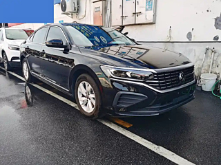 VOLKSWAGEN PASSAT 2024
