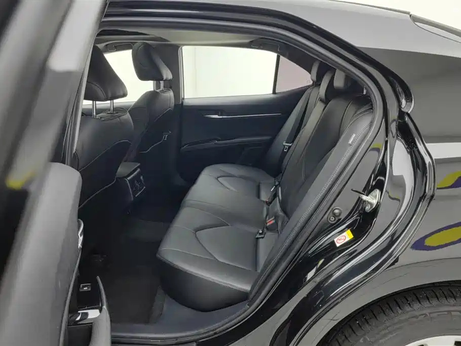 TOYOTA CAMRY 2018