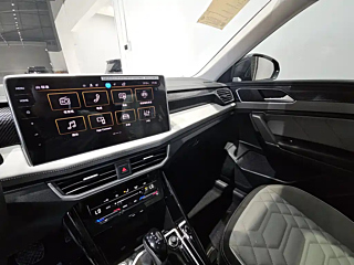 VOLKSWAGEN TAYRON  2025 YEAR  YEAR 300TSI 2025