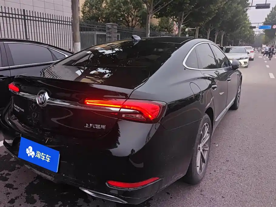 BUICK LACROSSE 2021
