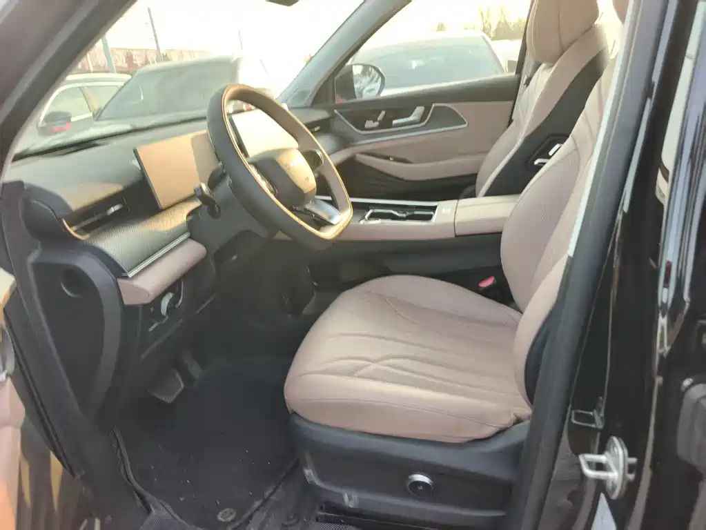 CHERY TIGGO 8 L 2025