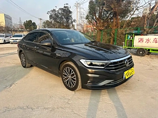 VOLKSWAGEN SAGITAR 2022