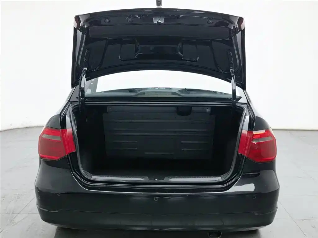 VOLKSWAGEN JETTA 2016