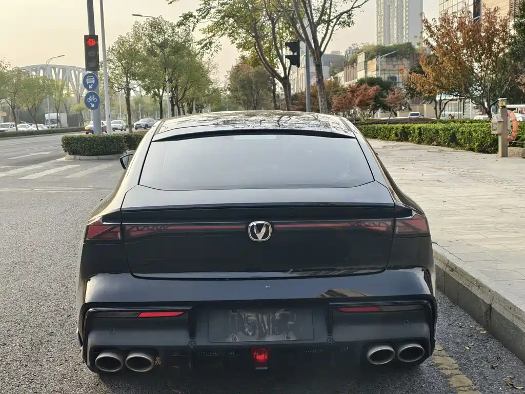 CHANGAN UNI-V 2023
