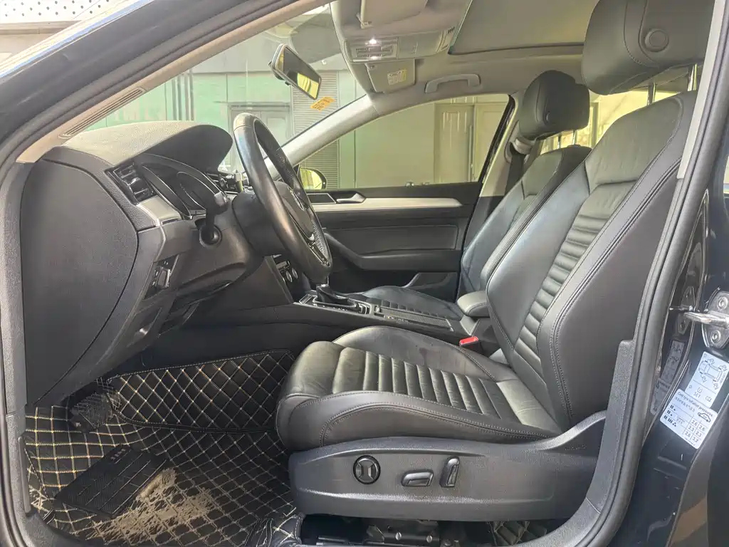 VOLKSWAGEN MAGOTAN 2017