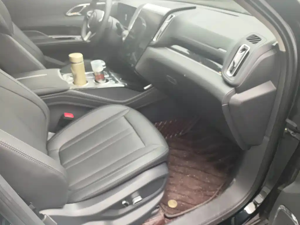 HONGQI HS3 2024