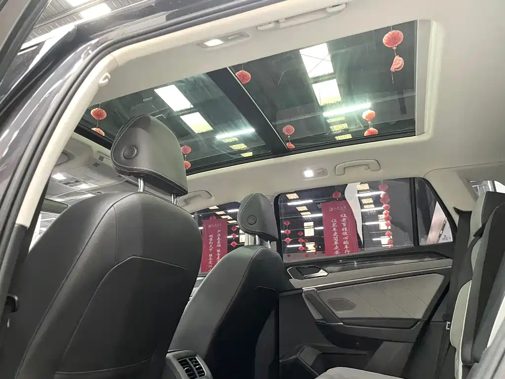 VOLKSWAGEN TAYRON 2022