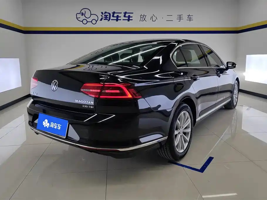 VOLKSWAGEN MAGOTAN 2018