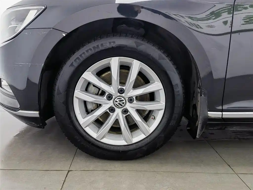 VOLKSWAGEN MAGOTAN 2018