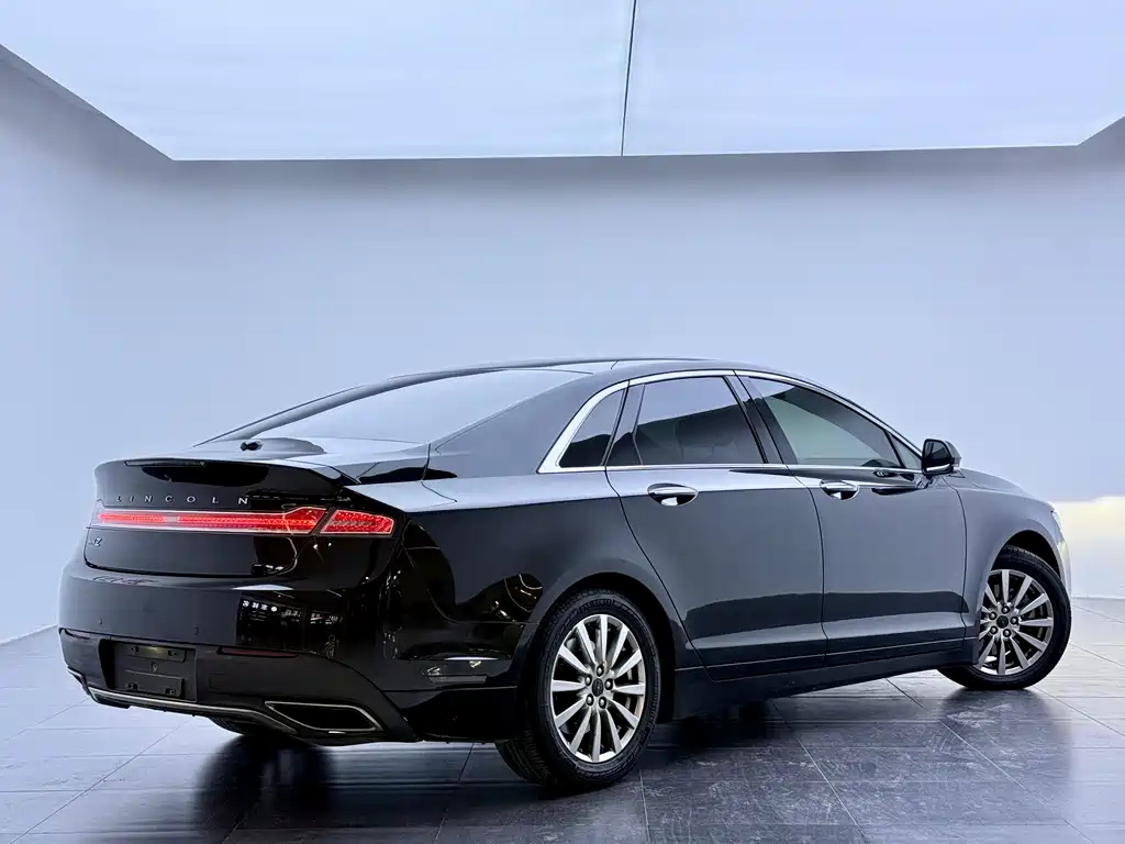 LINCOLN MKZ 2019