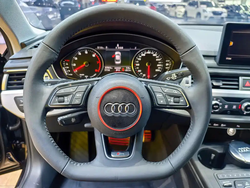 AUDI A4L 2019