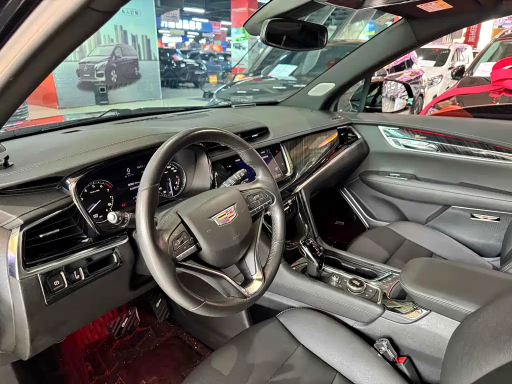 CADILLAC XT6 2022