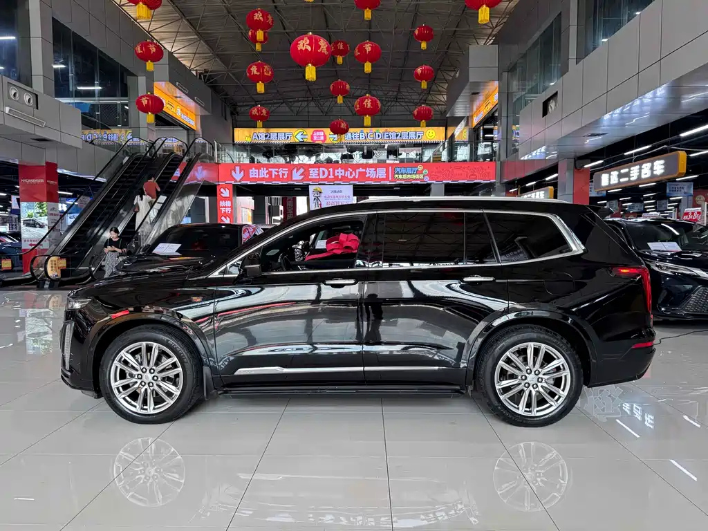 CADILLAC XT6 2022