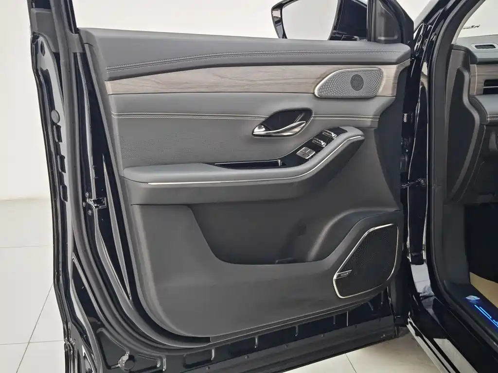 JETOUR SHANHAI L9 2025