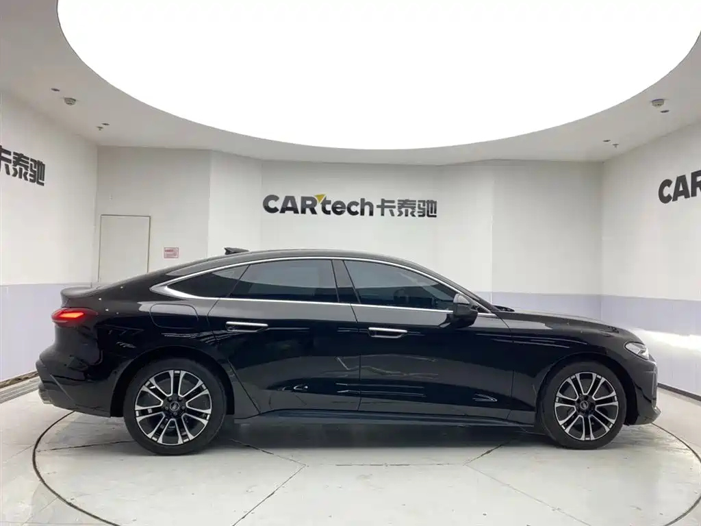 AUDI A5L SPORTBACK 2025