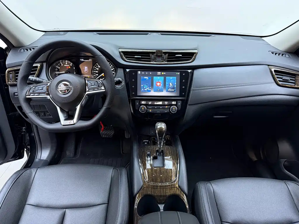 NISSAN X-TRAIL 2021