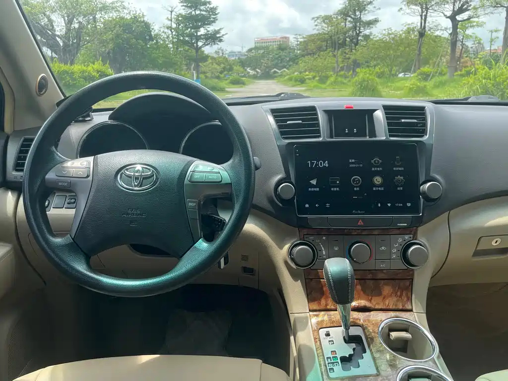 TOYOTA HIGHLANDER 2012