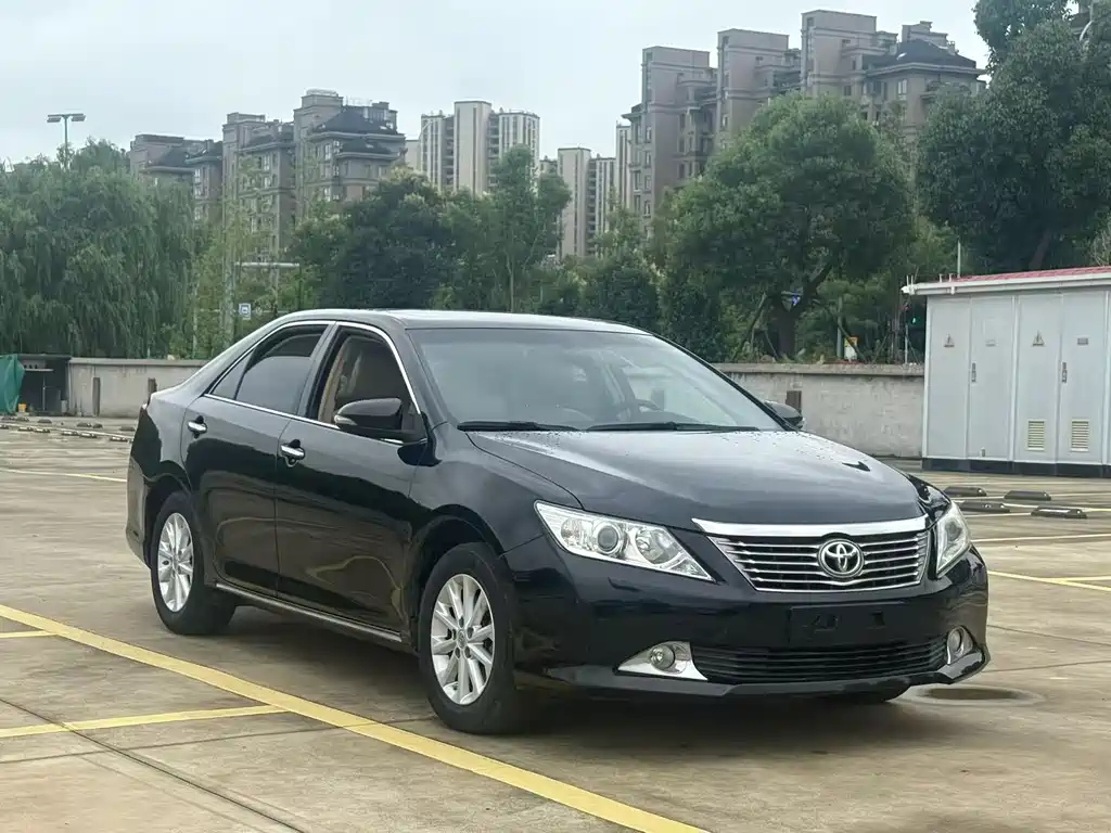 TOYOTA CAMRY 2012