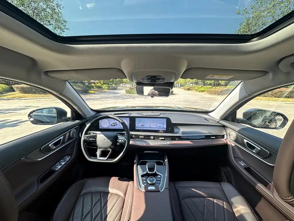 CHERY TIGGO 8 PRO 2025