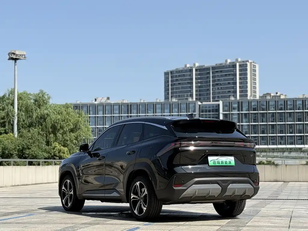GEELY GALAXY GALAXY L7 2023