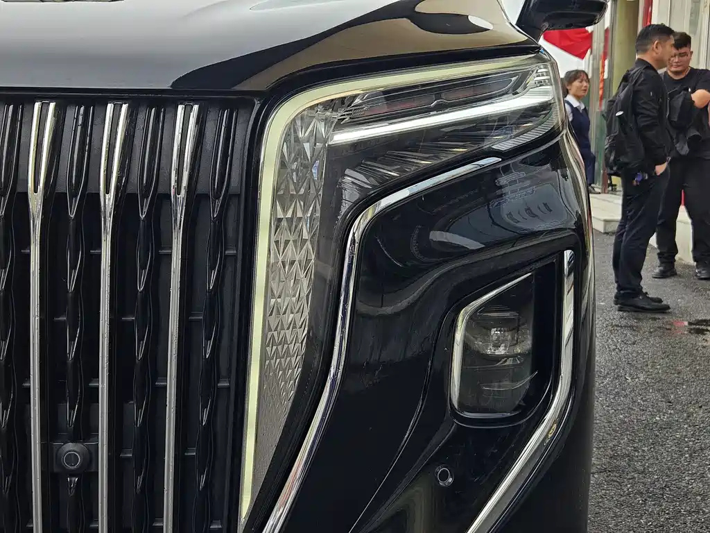HONGQI HQ9 2023