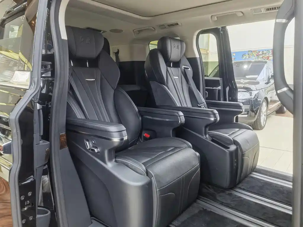 HONGQI HQ9 2023