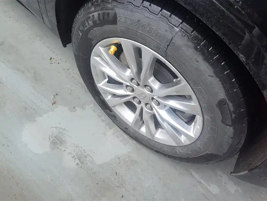 CADILLAC XT5 2023