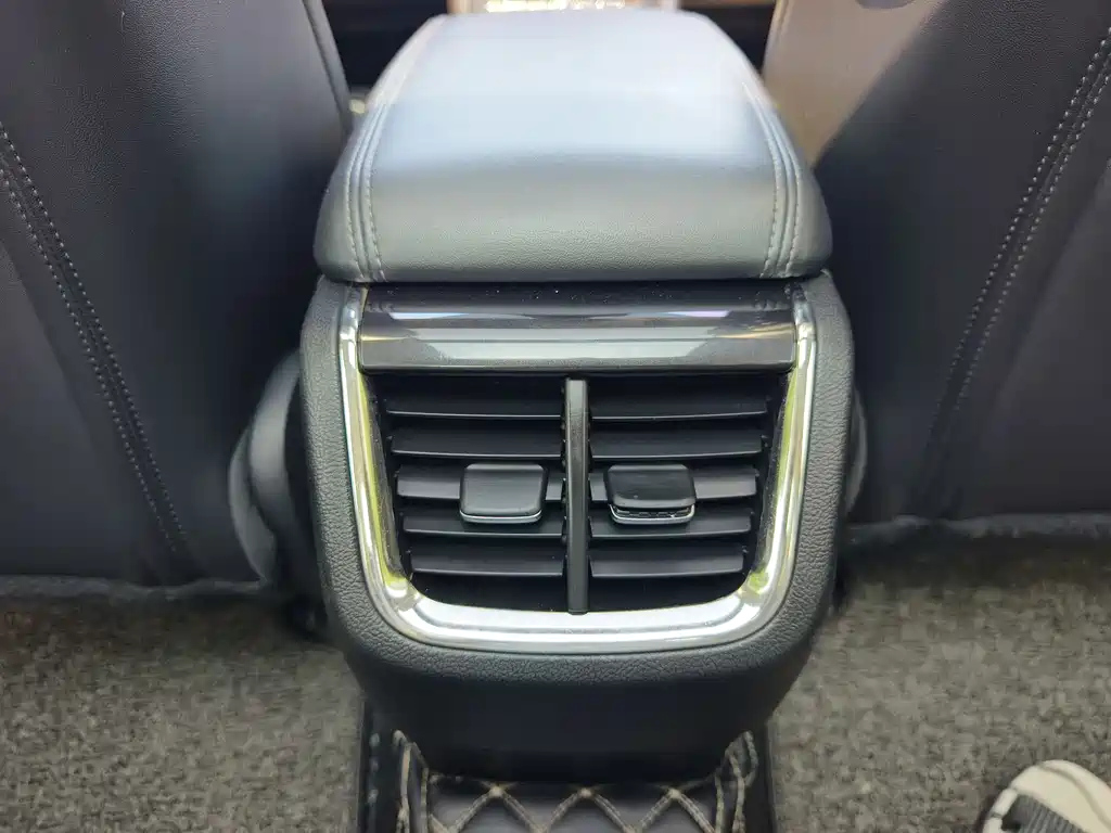 FORD TAURUS 2019