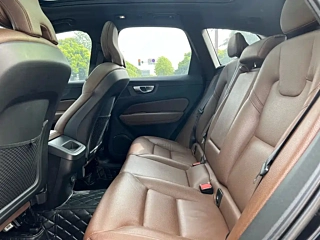 VOLVO XC60 2022 YEAR B5 4WD DELUXE EDITION 2022