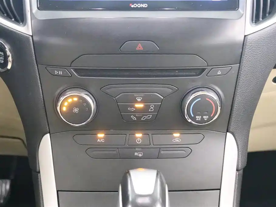FORD EDGE 2019