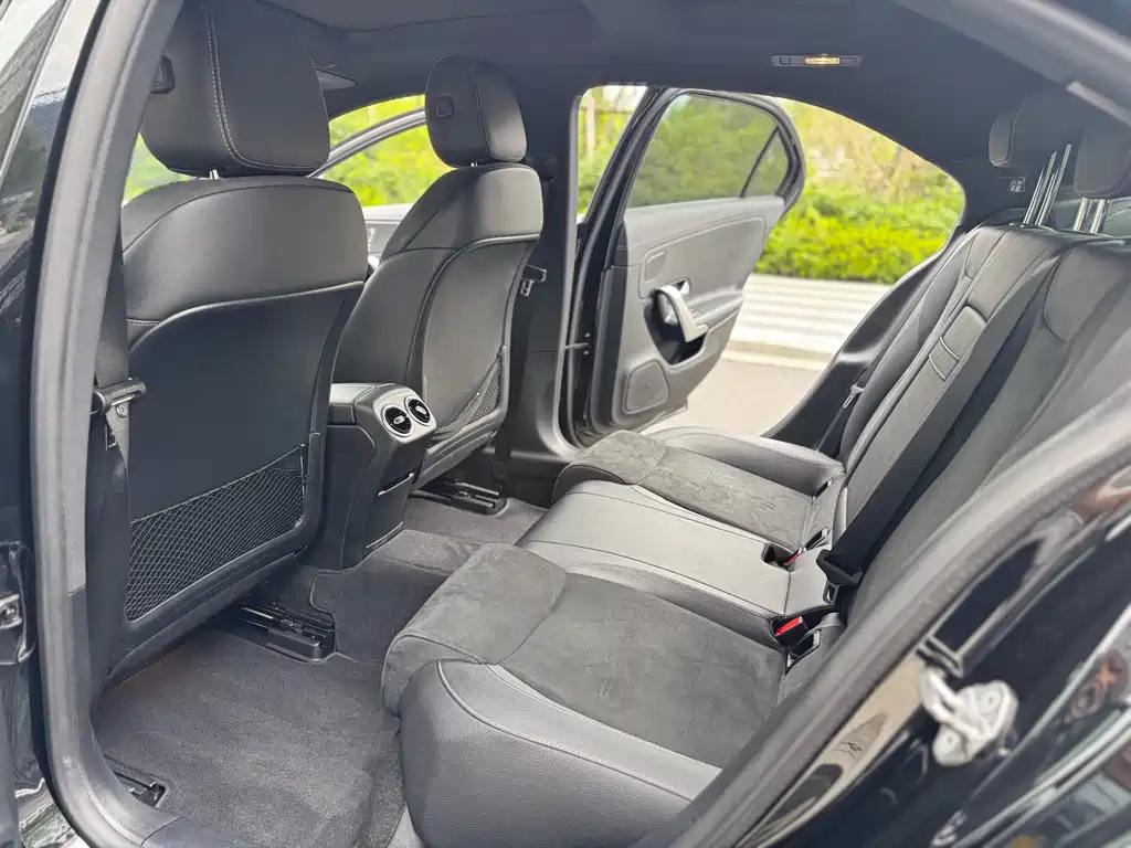 MERCEDES BENZ A-CLASS 2020