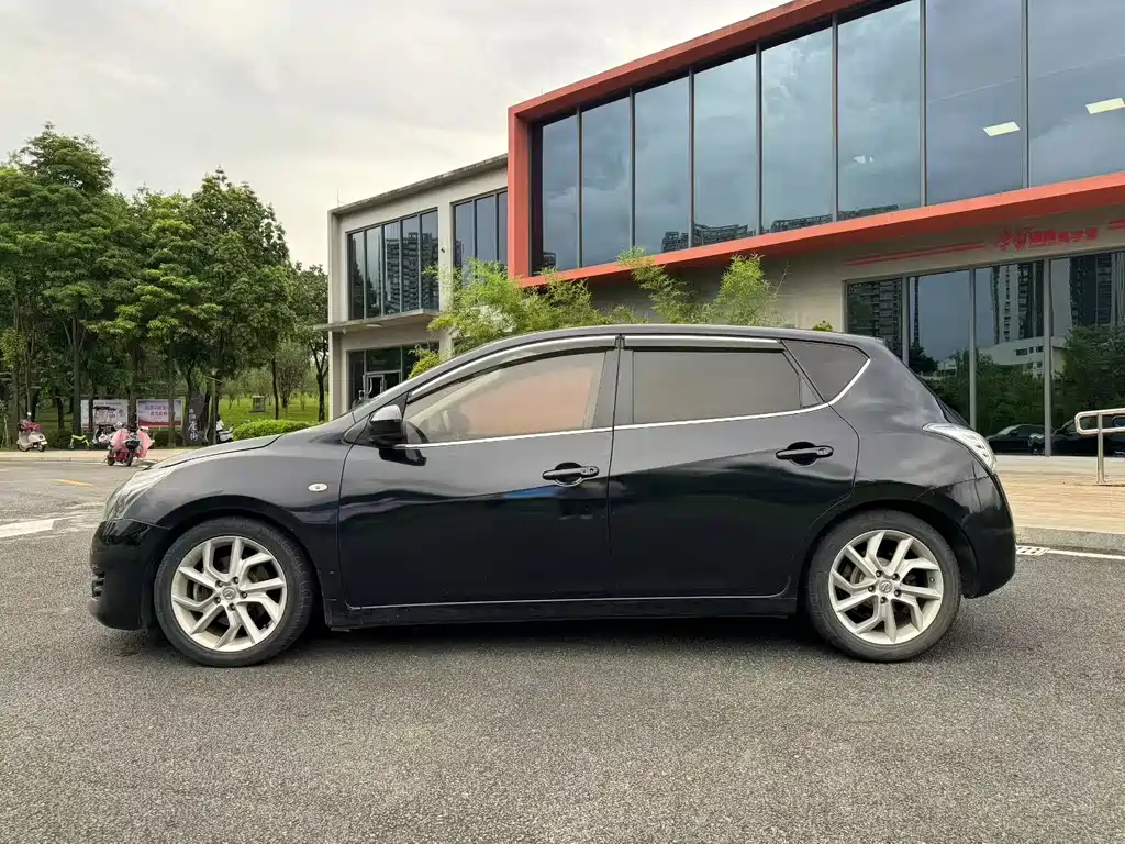 NISSAN TIIDA TIIDA 2011