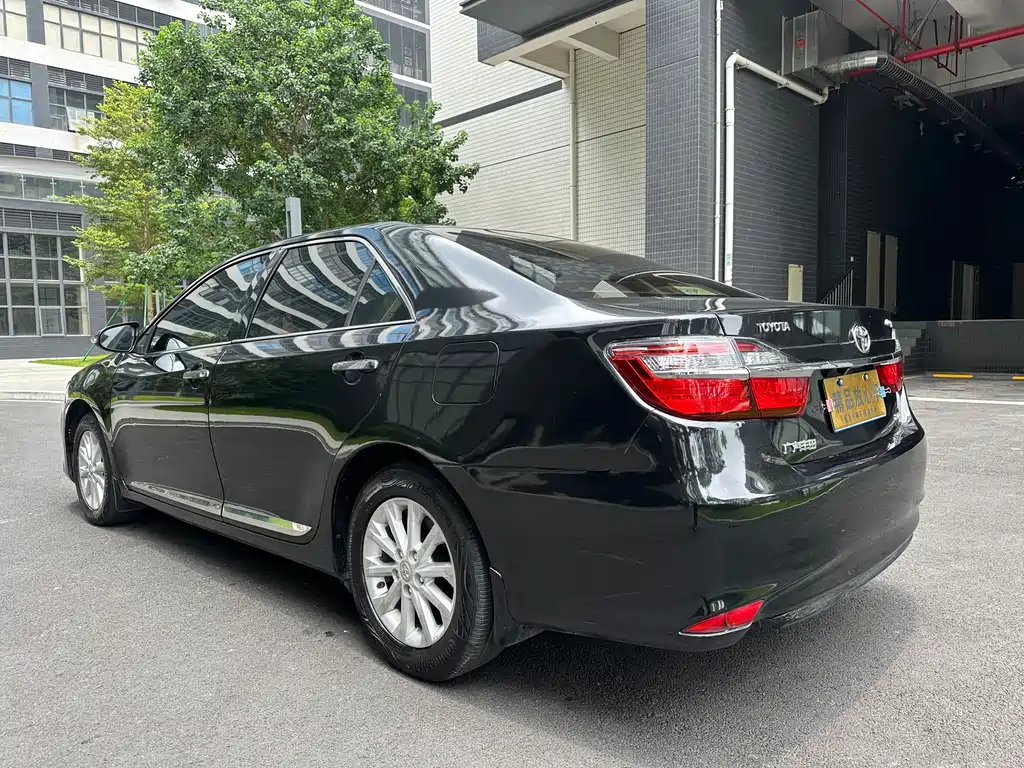 TOYOTA CAMRY 2016