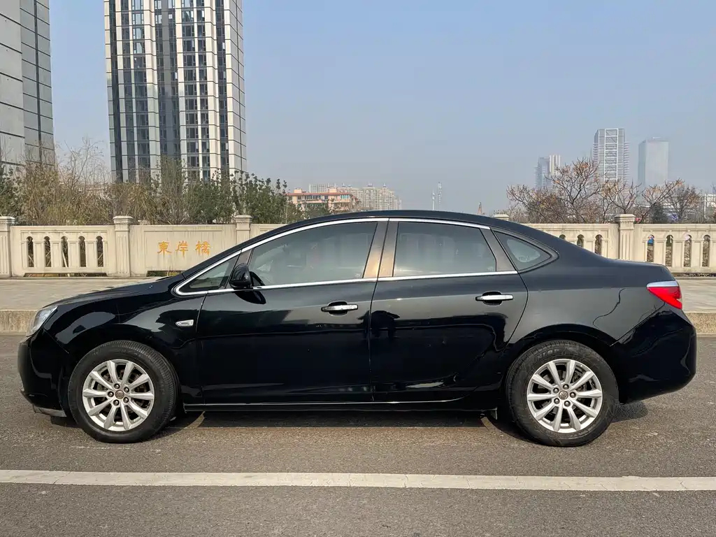 BUICK EXCELLE 2012